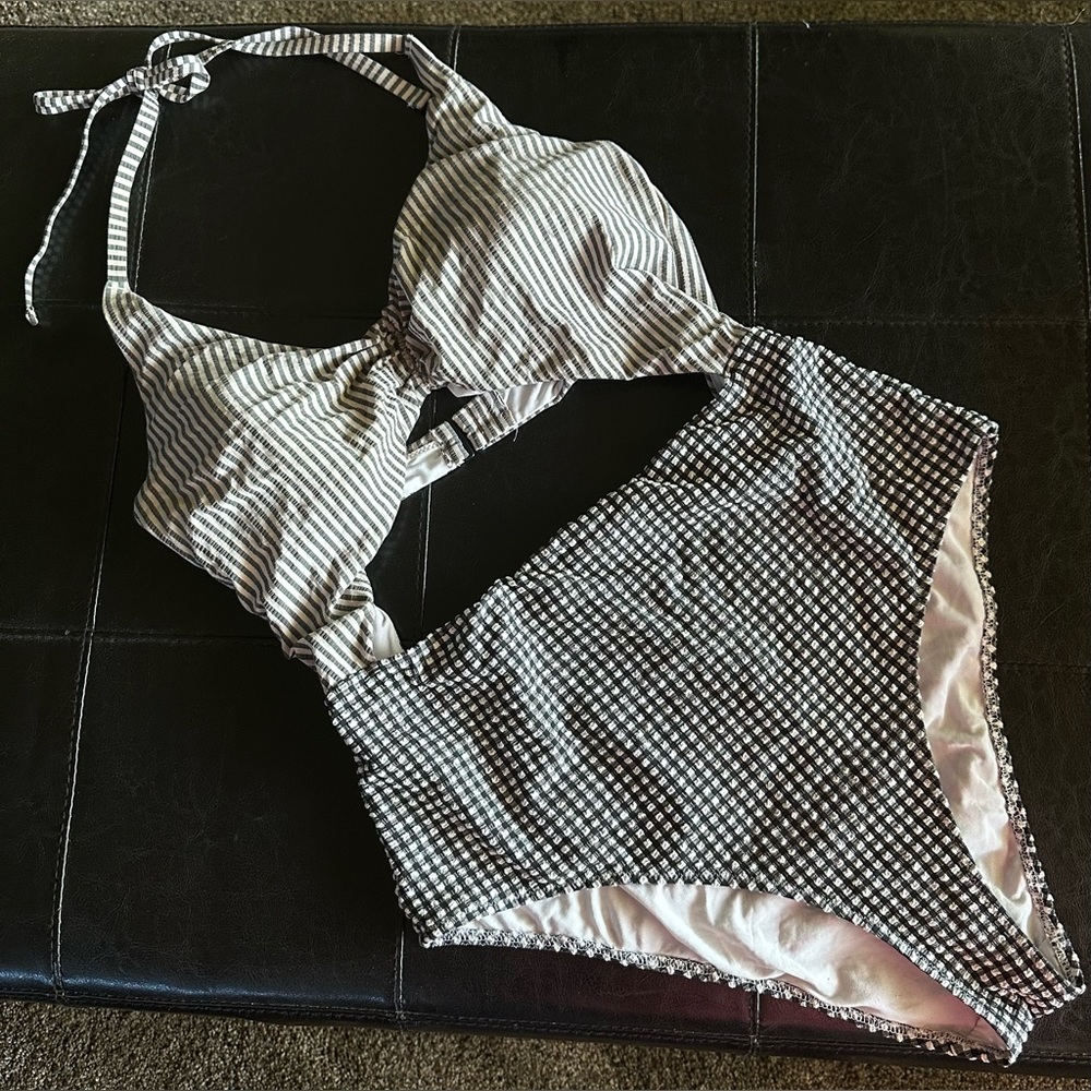 Aerie Cutout One Piece Swimsuit
